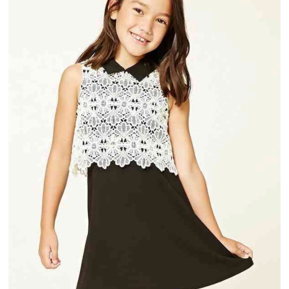 Forever 21 girls lace black dress